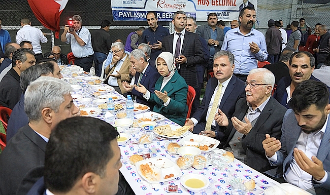 Büyükşehir'in İftarında Destek İstedi