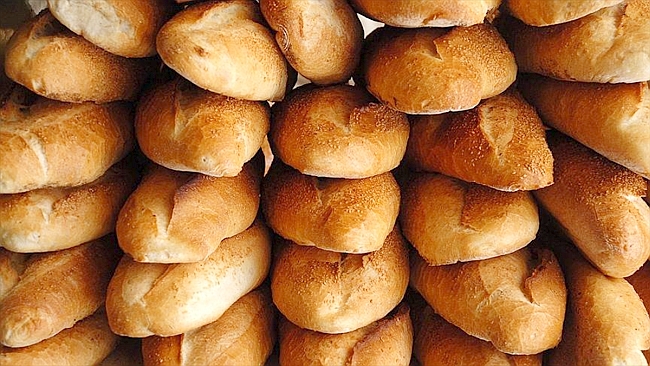 Büyükşehir'den Ekmek Fiyatına 'Yasak' İndirimi