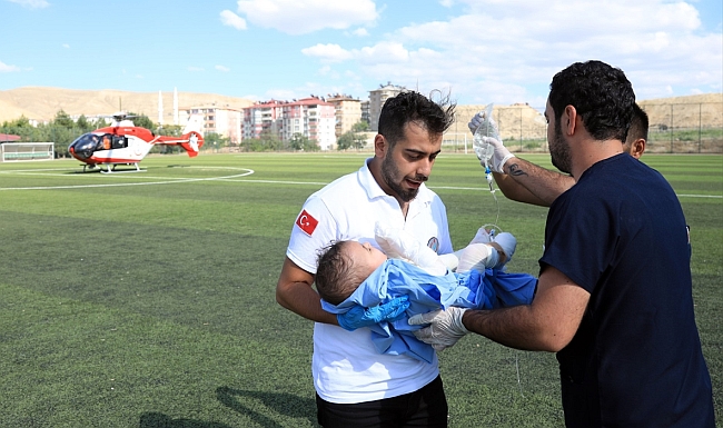 Bebek Çorba Tenceresine Düştü