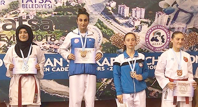 +54'te Fatma Uygur Şampiyon