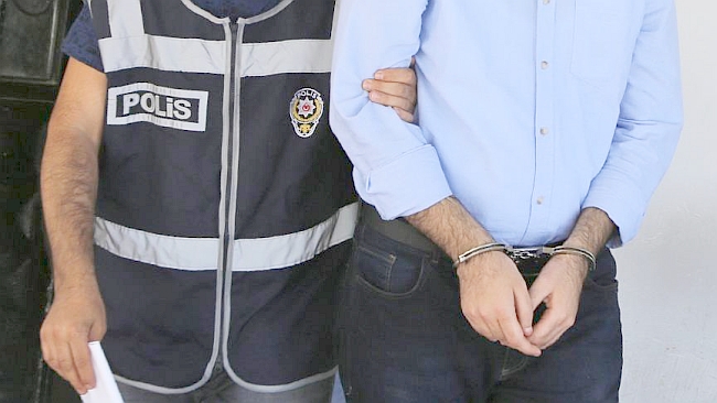 FETÖ'ye 3'ü Muvazzaf Asker 7 Gözaltı