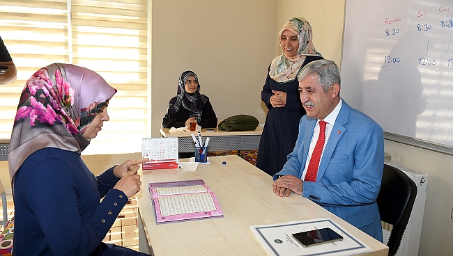 "İstişarelere Önem Veriyoruz"