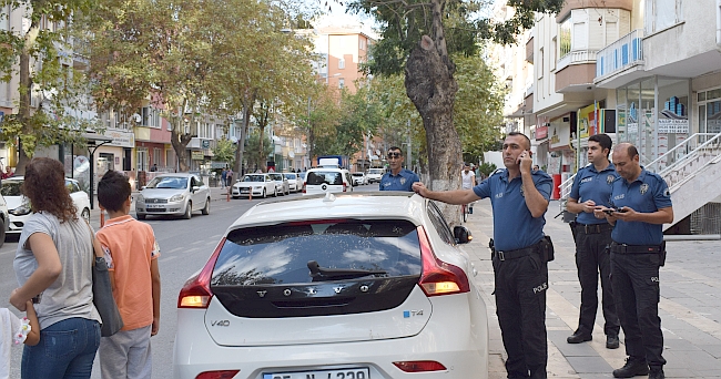 Kilitli Otodaki Çocuk Alarmı