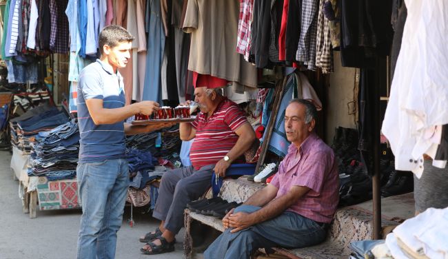 "Dışarıda 100 TL Bizde 15 TL.."