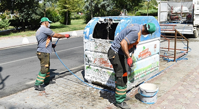 Çöp Konteynerleri İlaçlandı