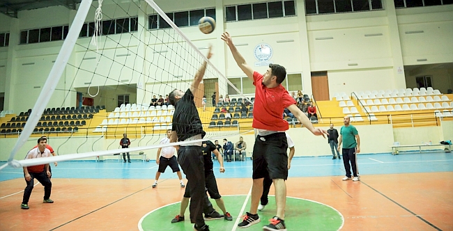 Darende'de Voleybol Turnuvası