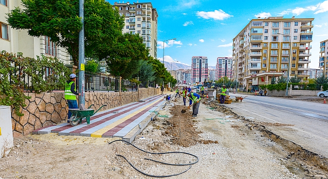 Mazi Sokakta Düzenleme Yapılıyor