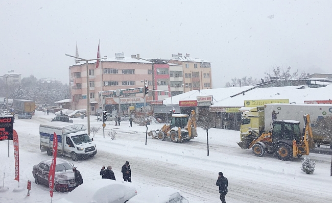 Kar Yağışı Etkili Oluyor