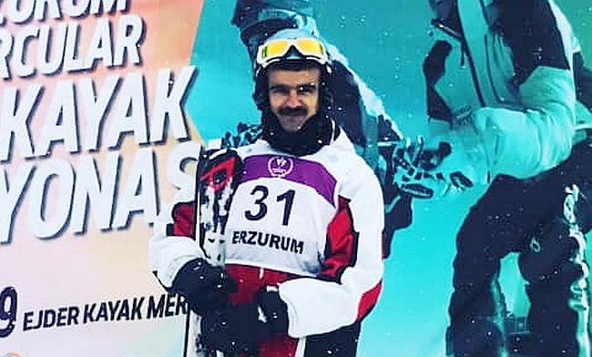 Özel Sporcu Telli, Kayakta Türkiye Şampiyonu