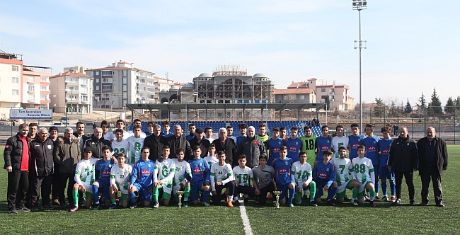 U17'nin Şampiyonu Yeşilyurt BS