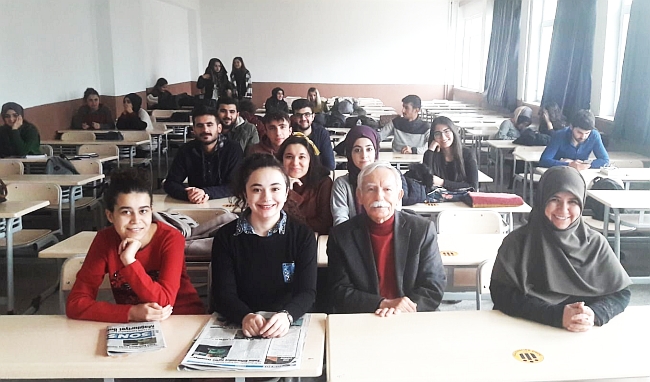 80 Yaşında Üniversiteli Oldu