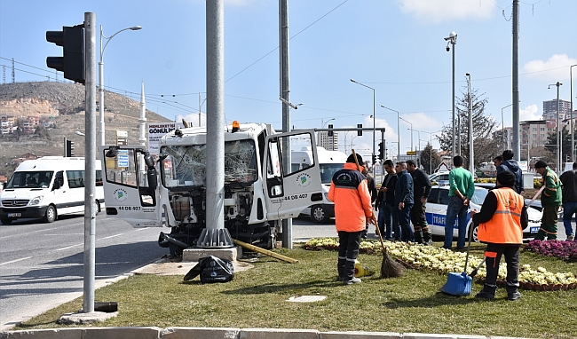 Feci Kaza.. 3'ü Ağır 9 Yaralı