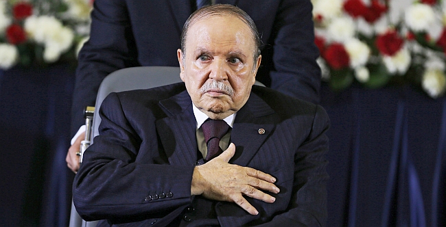 Cezayir Cumhurbaşkanı İstifa Edecek