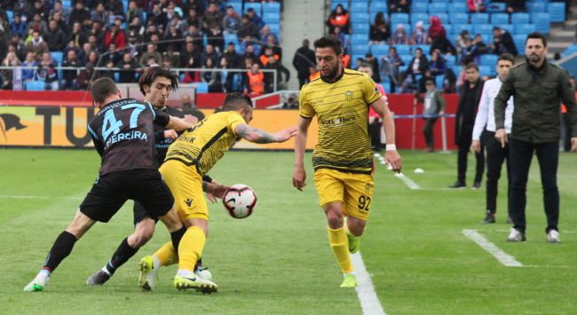 EYMS Trabzon'da Öne Geçti, Sonunu Getiremedi:2-1