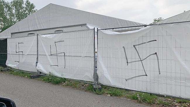 Almanya'da İftar Çadırlarına Irkçı Saldırı
