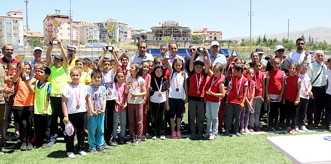 Geleneksel Çocuk Oyunları Şenliği Yapıldı