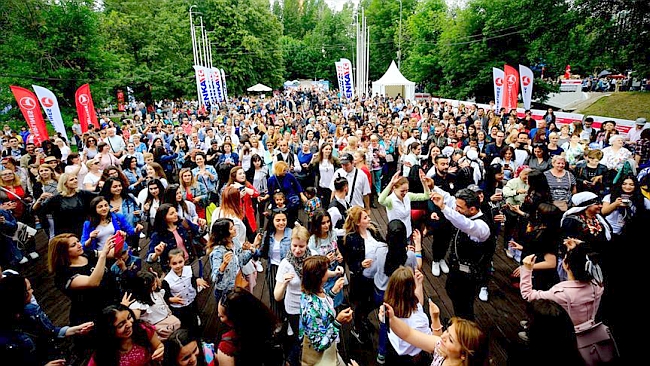 Rusya'daki Türkiye Festivaline Yoğun İlgi