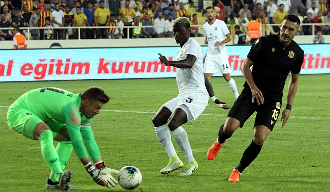 YMS UEFA'daki İlk Maçında Olimpija İle Berabere:2-2