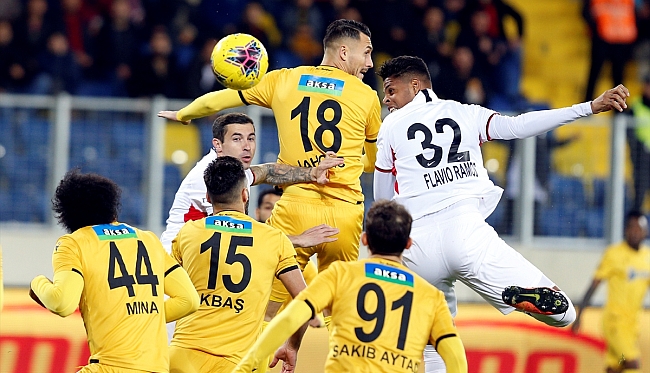 Ankara'daki Gol Düellosunda Galip Yok:3-3