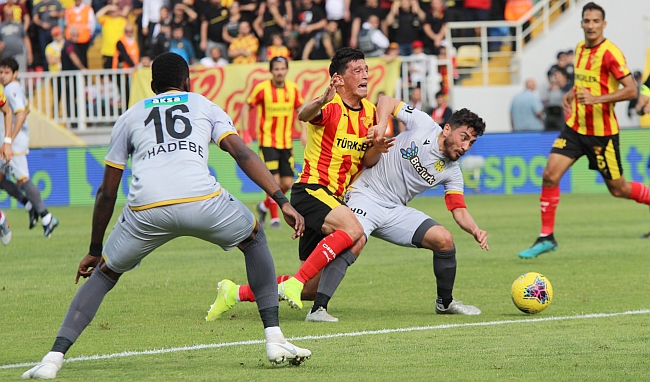 B.Yeni Malatyaspor İzmir'den Puan Çıkardı:1-1