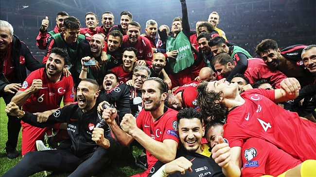 Türkiye EURO 2020'ye Katılmayı Garantiledi