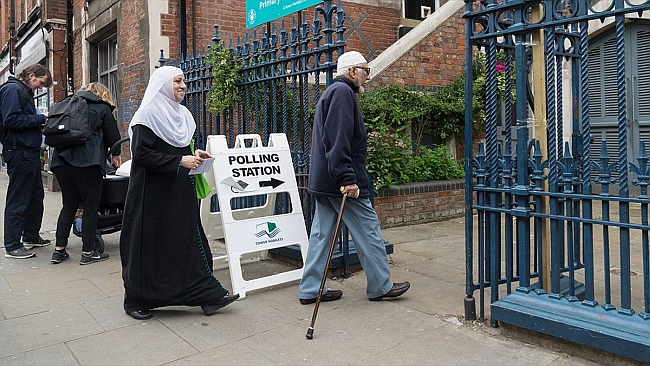 Müslümanlar İngiltere Seçimlerinin Kaderini Etkileyebilir