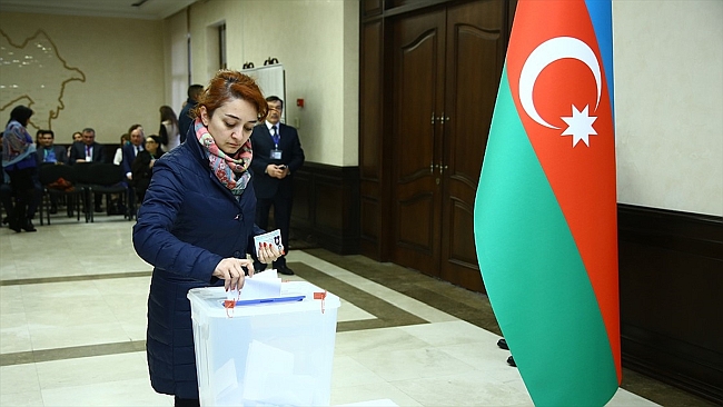 Azerbaycan'da Galip Yeni Azerbaycan Partisi