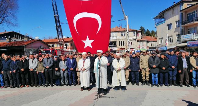 Şehitler İçin Gıyabi Namaz