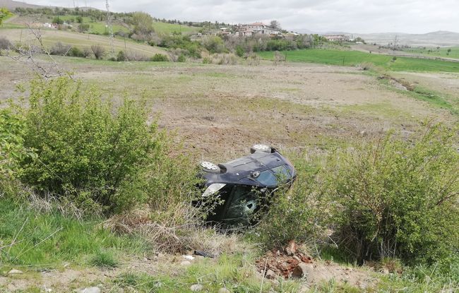 Otomobil Takla Attı, Sürücü Yaralandı