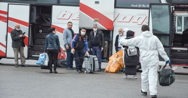 300 Kişi Daha Karantinadan Evlerine Uğurlandı