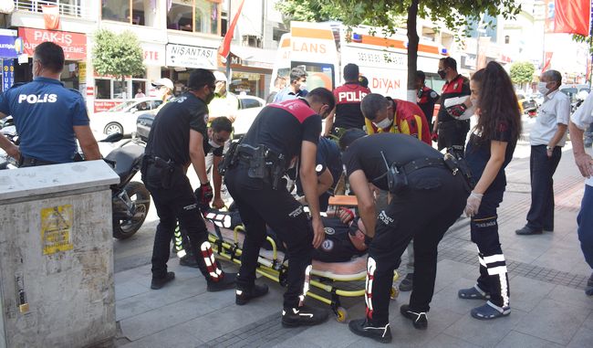 Motosikletli Polis Ekibi Kaza Yaptı, 2 Yaralı