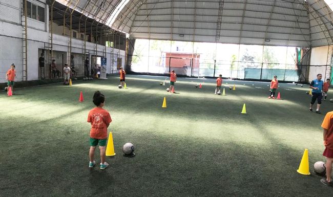 Futbol Okulu'nda Eğitim Sürüyor