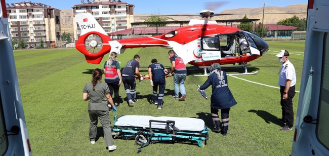 Ağır Yaralı Çocuk Helikopterle TÖTM'ye Nakledildi