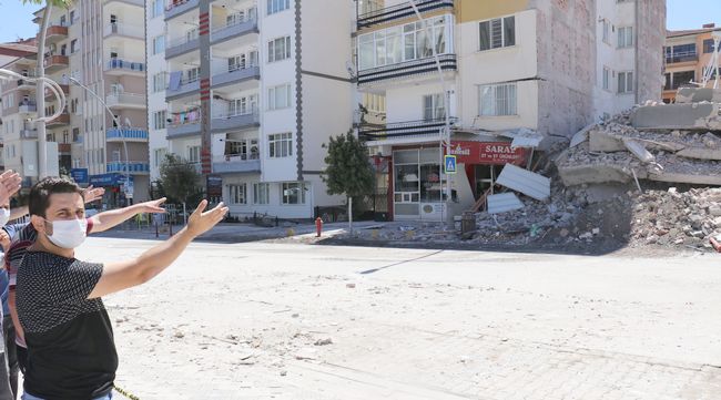 'Özensiz Yıktılar, Bizi de Mağdur Ettiler'