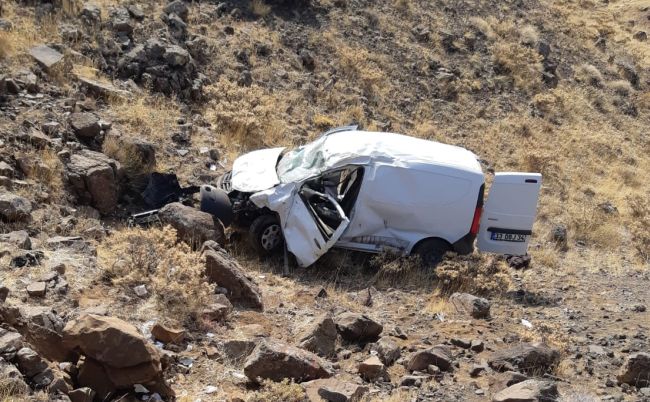 Elazığ- Malatya Yolundaki Kazada 1 Ölü, 2 Yaralı