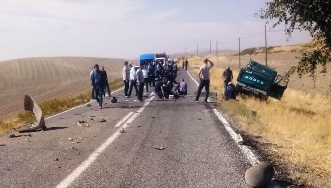 Trafik Kazasında DSİ'nin 2 Personeli Yaralandı