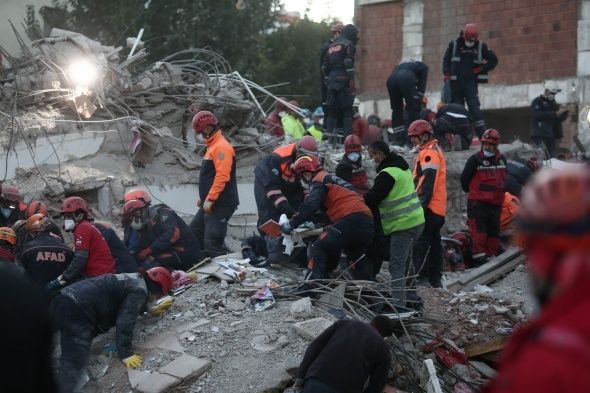 İzmir Depreminde Can Kaybı Artıyor