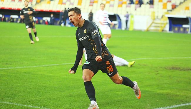 Eski Yeni Malatyasporlu'dan Fenerbahçe'ye 2 Gol