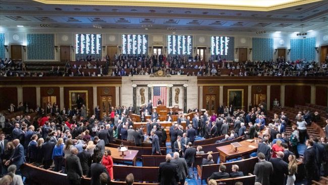 ABD Temsilciler Meclisi Trump'un Azil Kararını Kabul Etti