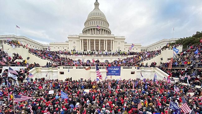 ABD Halkının Yüzde 50'si Trump'un Yargılanmasını İstiyor