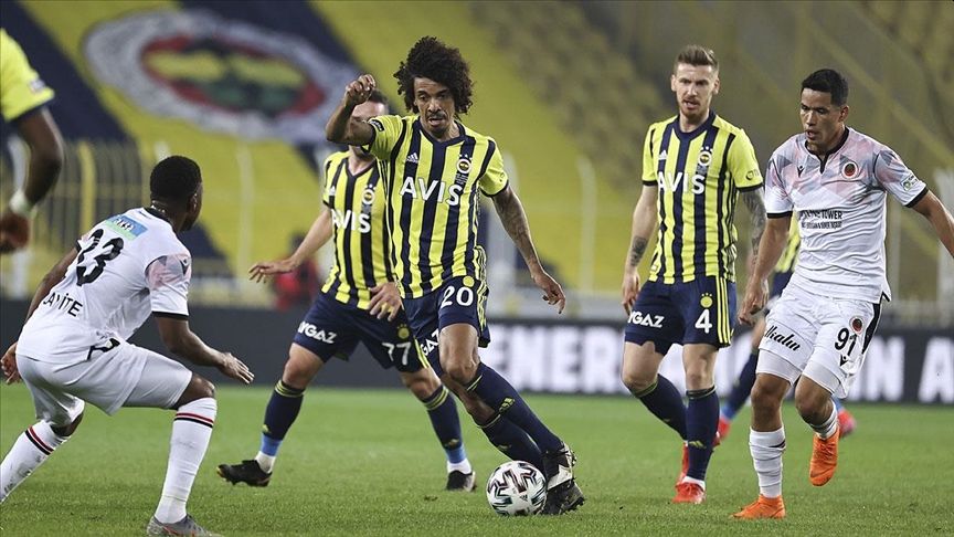 Fenerbahçe Evinde Yenilgi Rekoru Kırdı