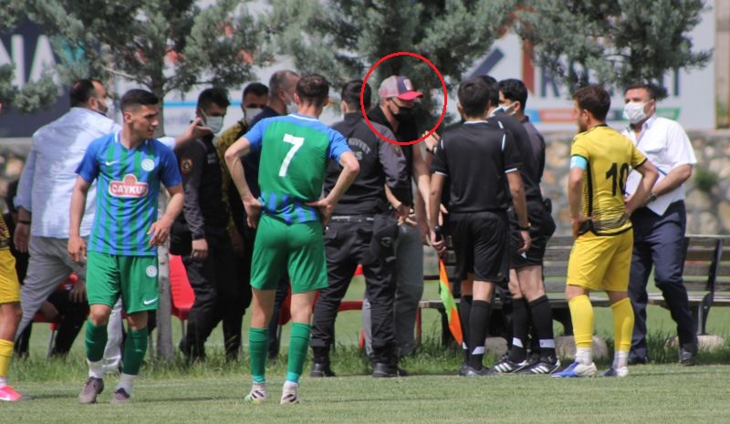 U19 Maçında İrfan Buz İle Hakem Gerginliği