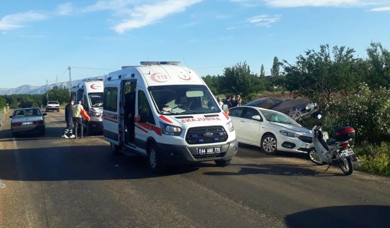 Doğanşehir'deki Kazada 4 Kişi Yaralandı
