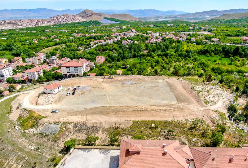 "Hizmet ve Yatırımlar Bizim Kontrolümüzdedir"!.