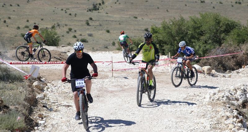 Levent Vadisi Dağ Bisikleti Kupası Yarışları Yapıldı