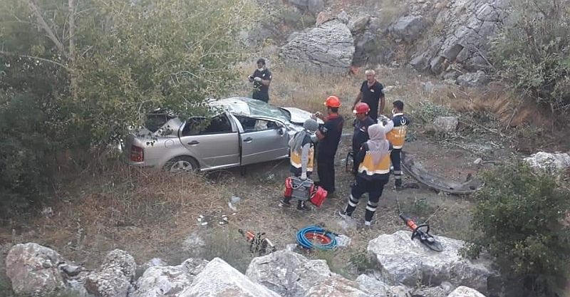 'Ölüm Virajı'ndaki Kazada 1 Polis Öldü