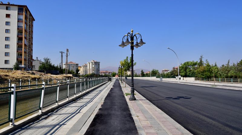 Gönültaş Caddesi'nde Düzenleme Yapılıyor