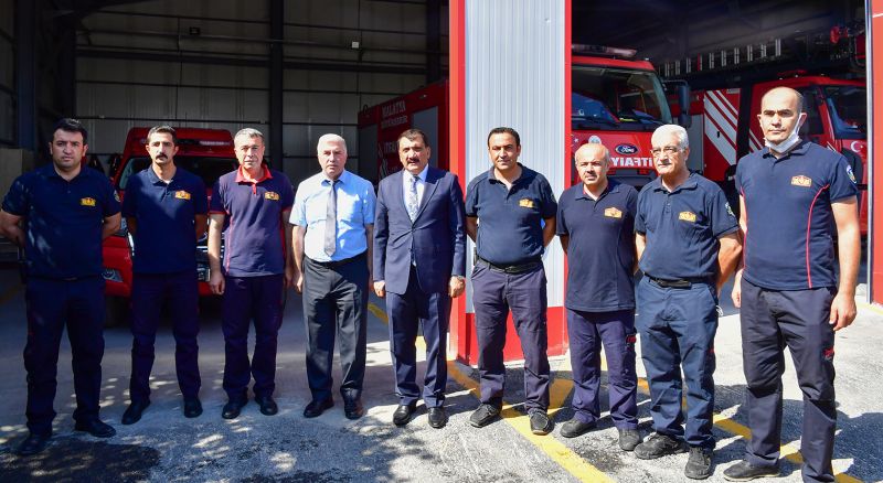 'Mesai Mefhumu Gözetmeden Çalışıyorlar'