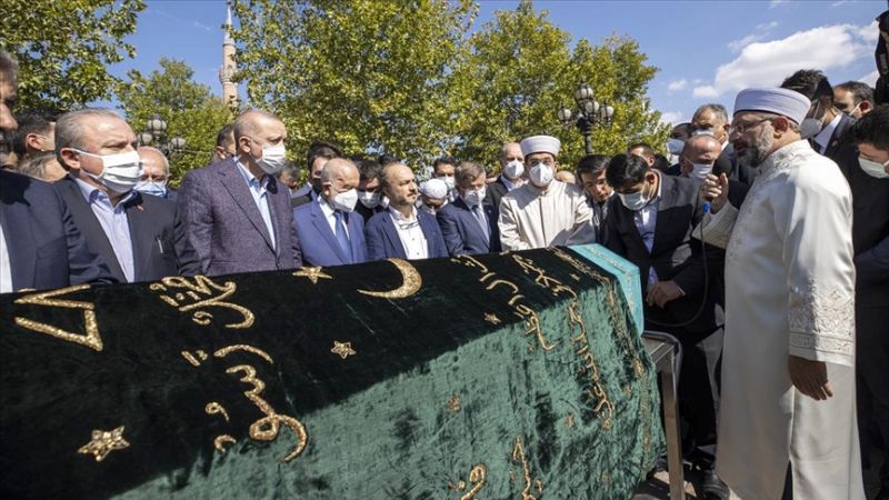 Asiltürk Ankara'da Toprağa Verildi