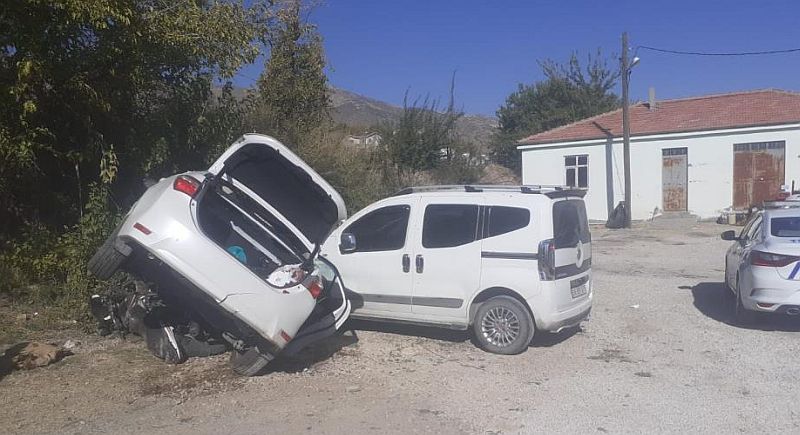 Elazığ- Malatya Yolunda Kaza.. 4 Yaralı